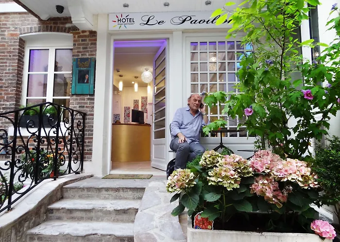 Le Pavillon Hotel Paris